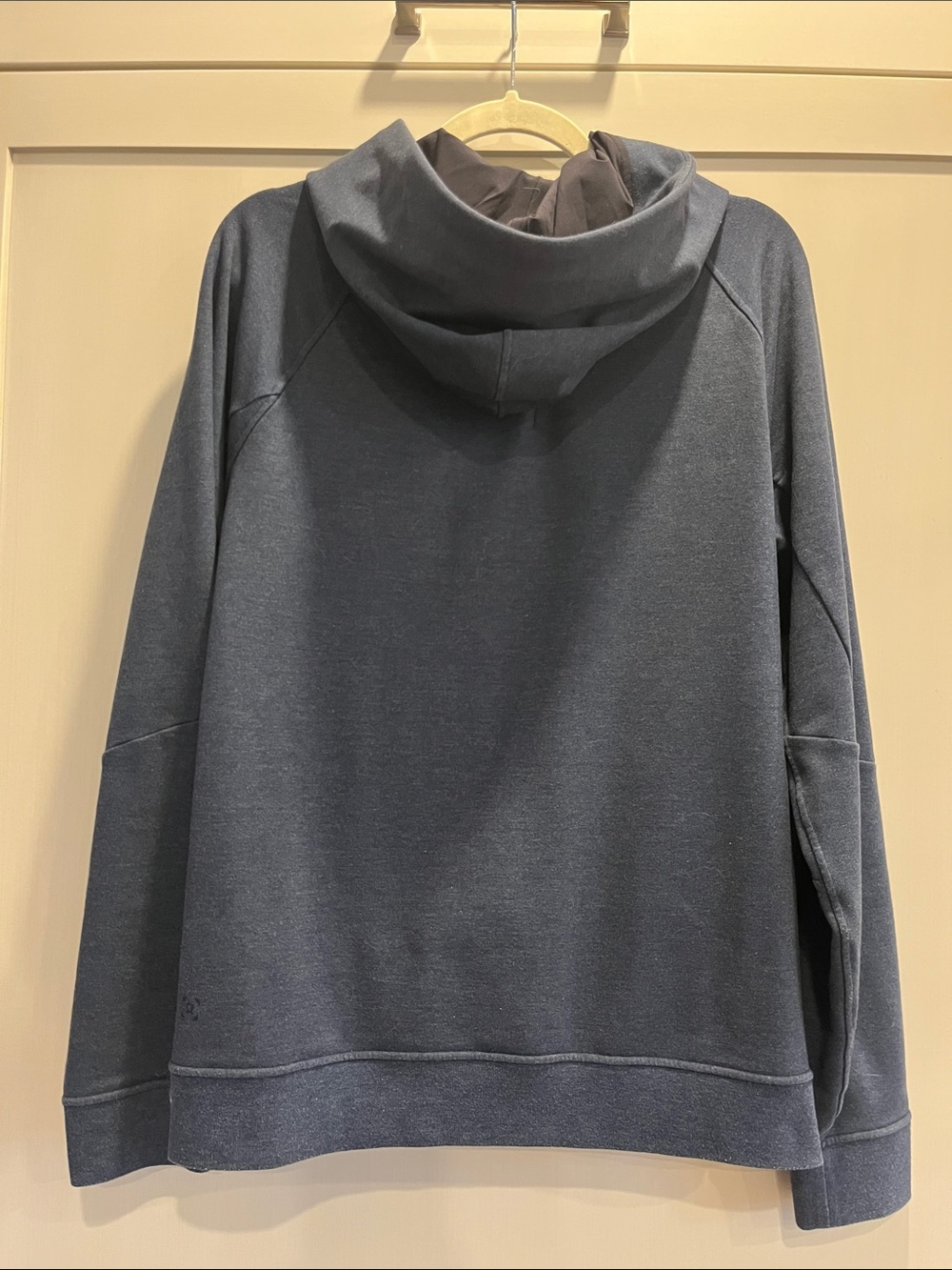Men's Lululemon City Sweat Pullover Hoodie in Heathered Nautical Navy - Picture 10 of 15